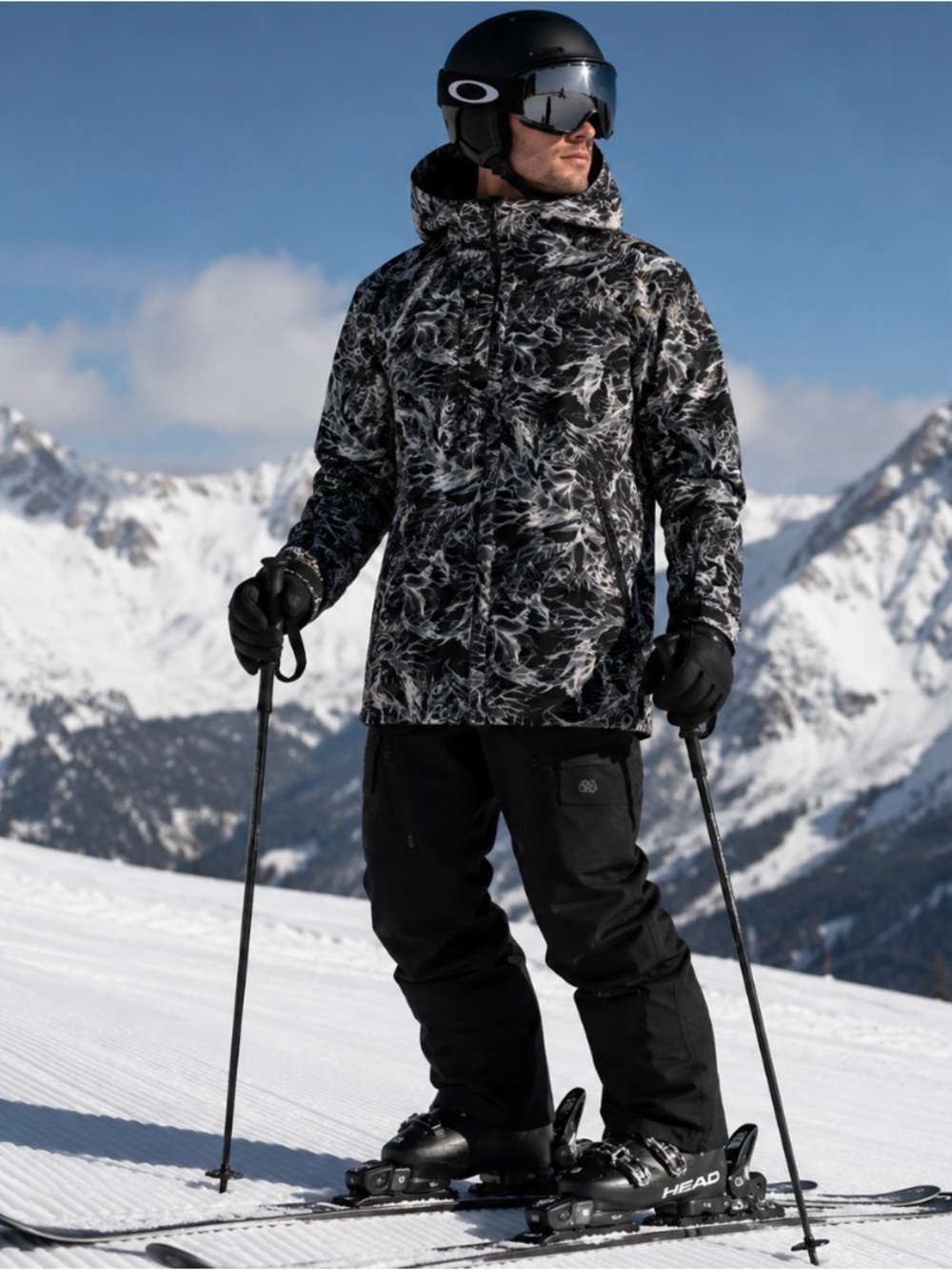 686 Mannual Phantom Men’s Large Black White Graphic Print Snowboard Ski Jacket